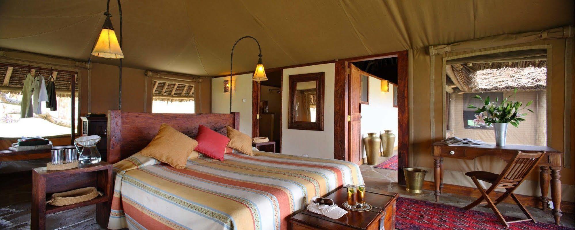 מלון אמבוסלי Elewana Tortilis Camp מראה חיצוני תמונה